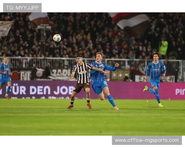 帕尔马客场对阵前六球队首取三分 打破遇强不胜心理障碍 帕尔马客场对阵前六球队首取三分 打破遇强不胜心理障碍